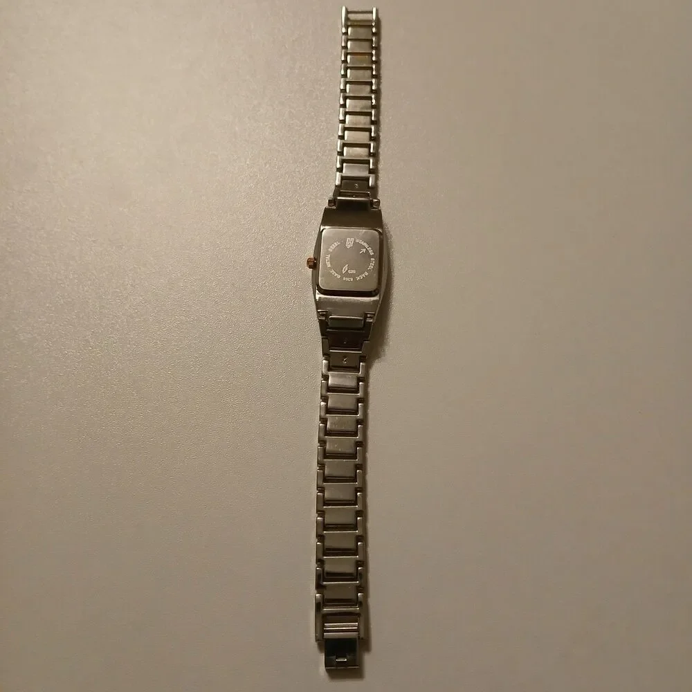 Vintage 80s Helbros Women's Two-Tone Black Dial Quartz Watch 7.5